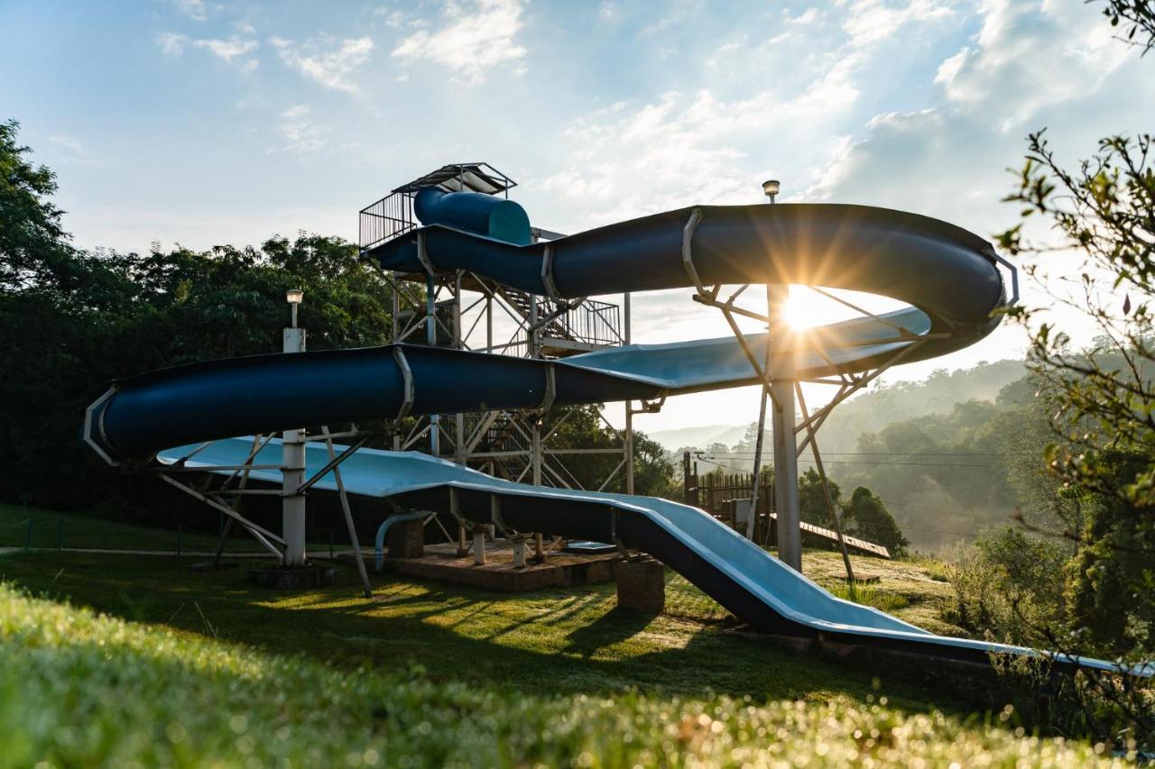 Gooderson Leisure Natal Spa Self Catering And Timeshare Resort Paulpietersburg Esterno foto